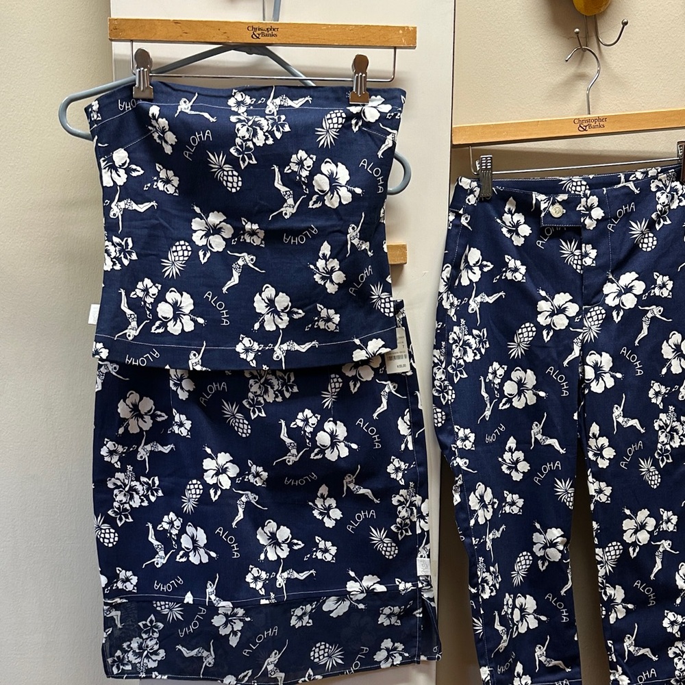 Blue 3 piece Aloha strapless top, skirt and cropped Pants Set small